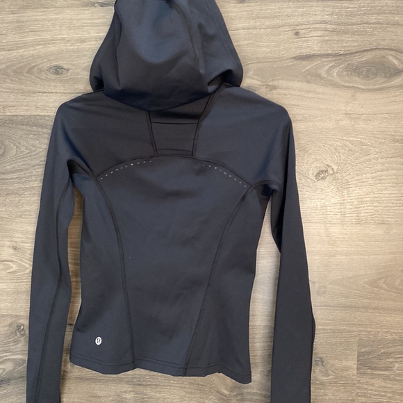 Lululemon jacket - Picture 7 of 7